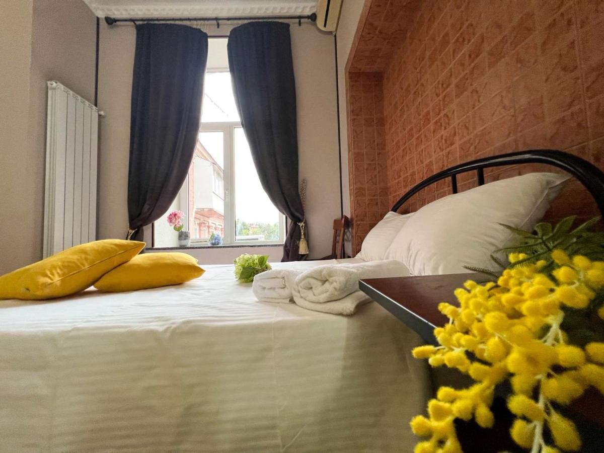 Apartment In The Historic Center Kiev Eksteriør billede