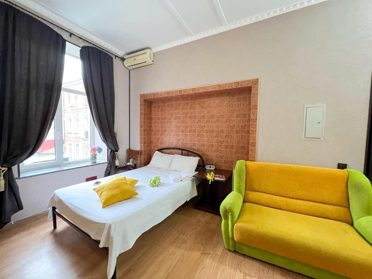 Apartment In The Historic Center Kiev Eksteriør billede