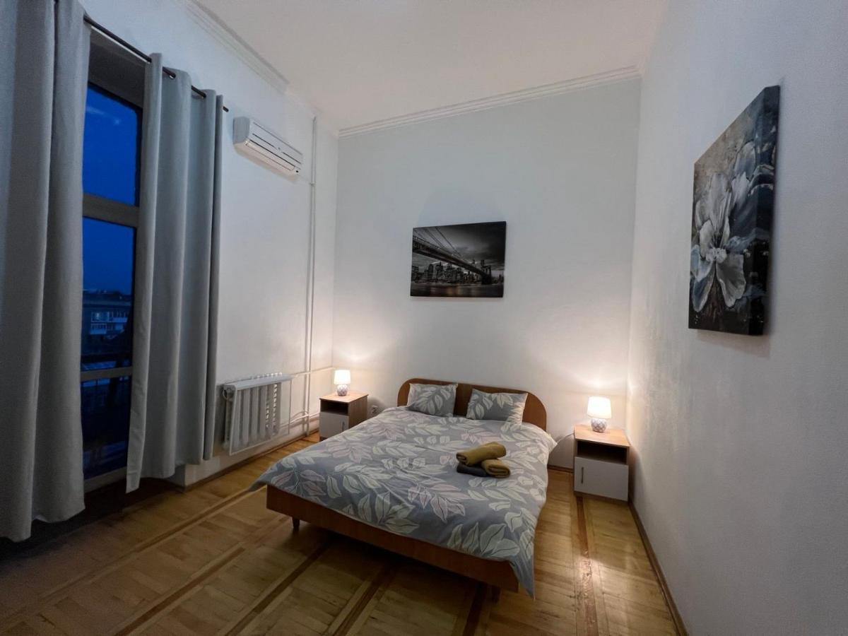 Apartment In The Historic Center Kiev Eksteriør billede