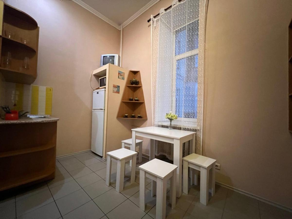 Apartment In The Historic Center Kiev Eksteriør billede